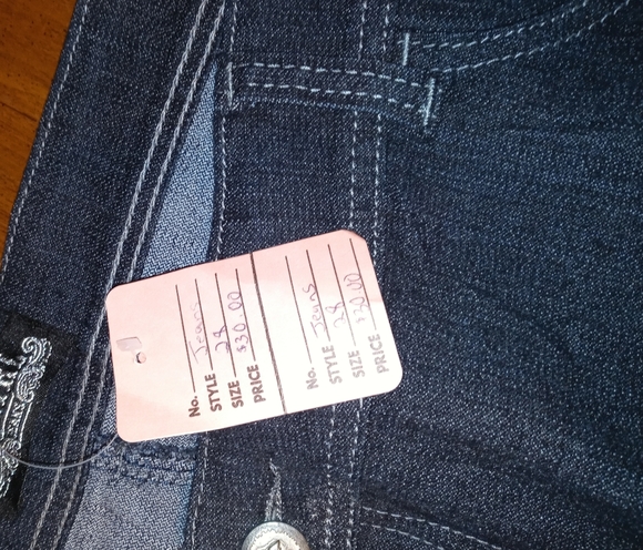 Clothes - Picture 2 of 8